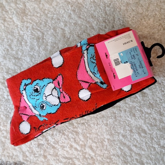 ✨️Host Pick✨️ NEW BETSEY JOHNSON 3 Pair Christmas Dogs Crew Sock Set - Picture 2 of 6